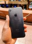 A picture of iPhone 7 32Gb at 230k