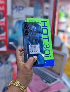 A picture of Infinix Hot 30i GB128 RAM 4 full box imetumika siku