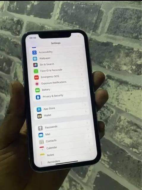 A picture of Iphone 11