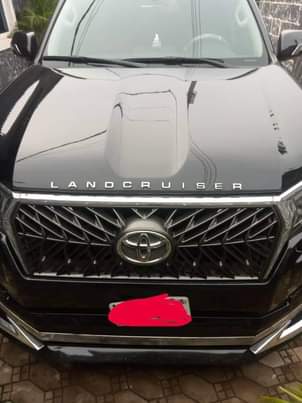 A picture of LANDCRUISER 2021MODEL BOUGHT BRANDNEW STILL CLEAN AND STAND AS NEW