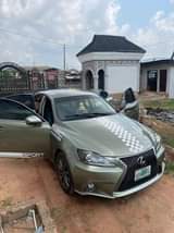A picture of LEXUS IS250