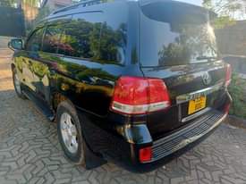 A picture of TOYOTA LAND CRUISER