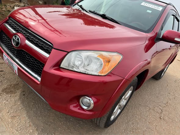 A picture of Toyota RAV4 2009