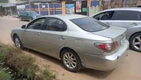 A picture of Lexus ES 300
