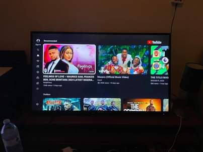A picture of Hisense tv 50 inches smart with also inbuilt free to