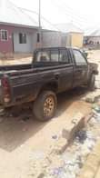 A picture of Nissan pick up 44