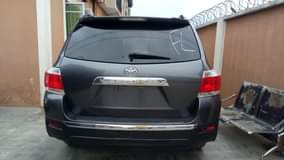 A picture of DISTRESS TOKUNBO TOYOTA HIGHLANDER 2013 BUY AND DRIVE