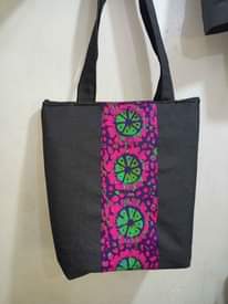 A picture of Tote bags