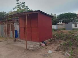 A picture of banda linauzwa Mahali miyuji secondar Dodoma Lina futi 8 kwa