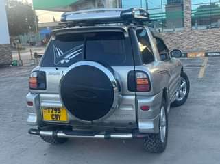A picture of TOYOTA RAV4