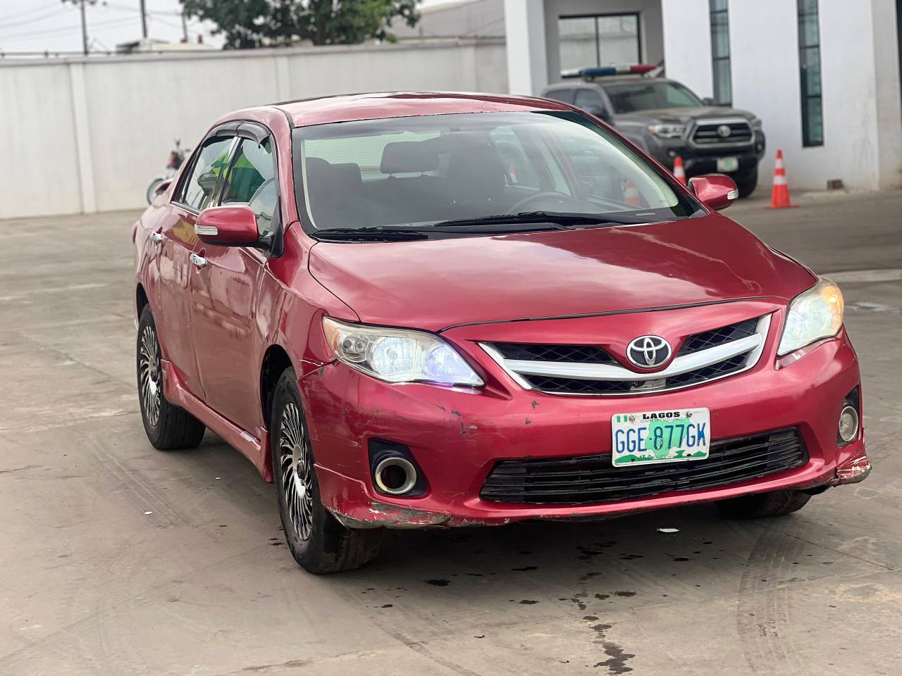 A picture of TOYOTA COROLLA 2011