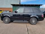 A picture of Range rovers sport at only 60m