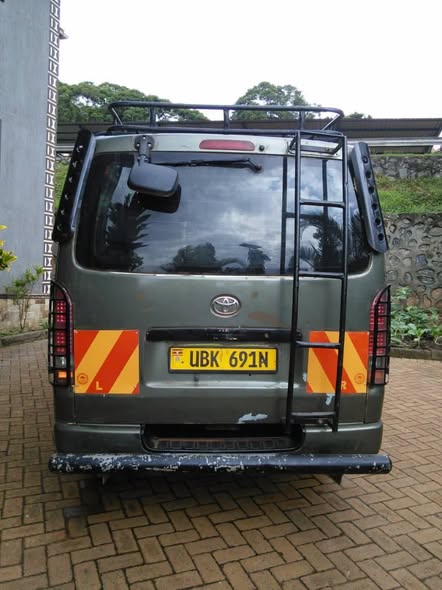 A picture of 2007 Toyota Hiace toyota