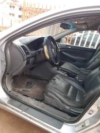A picture of Honda Accord 05