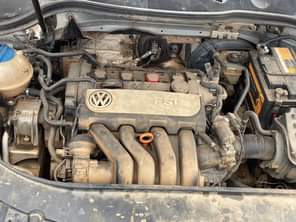 A picture of 4Plugs Volkswagen Passat FSI 2.0 Engine and Gear Ac chilling