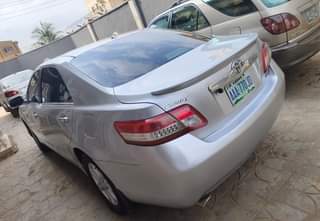 A picture of Toyota Camry 2010 V6 engine