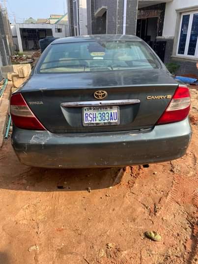 A picture of 03 Camry