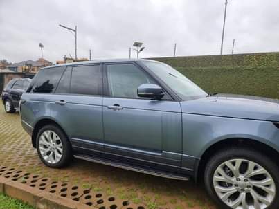 A picture of 2019 Land Rover Range Rover