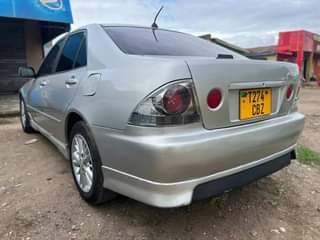 used toyota altezza