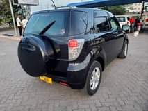 A picture of TOYOTA RUSH DUX Location DSM BEI PRICE 18 800 000