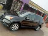 A picture of Honda CR V 2008