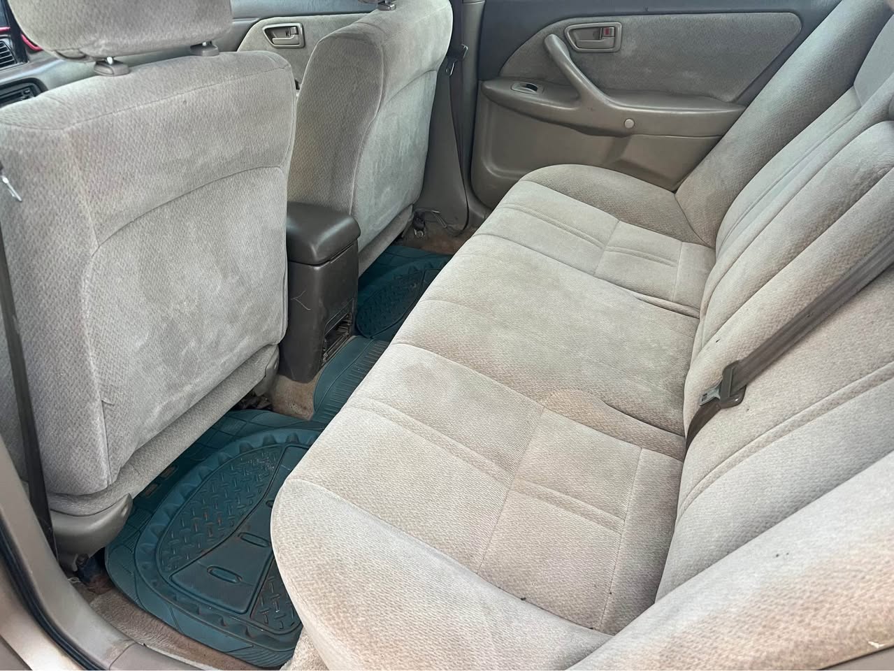 A picture of Selling Tomorrow Morning Toyota CAMRY 2001....4Plug Engine and Gear 1.680m