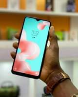 A picture of Samsung a20s