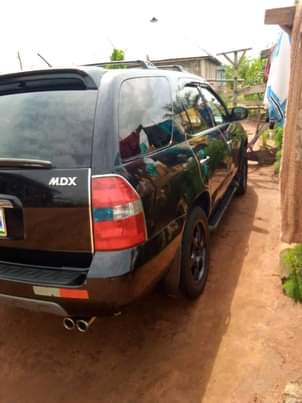 A picture of 2005 Acura Acura MDX