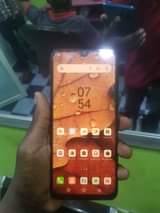 A picture of Infinix hot 9 ina crake kwenye kioo bei 150000