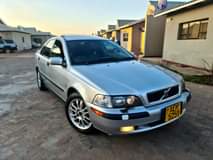 classifieds/cars volvo