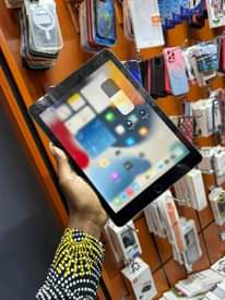 A picture of iPad Air 2 64GB CELLULAR