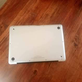 A picture of Macbook pro mid 2012