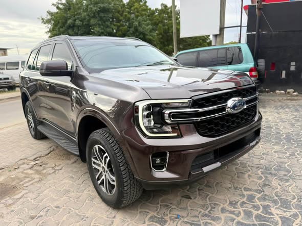 A picture of FORD EVEREST XLT ONSALE