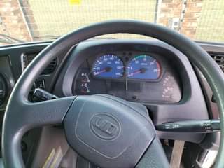 nissan quon