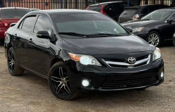A picture of Corolla S 2010