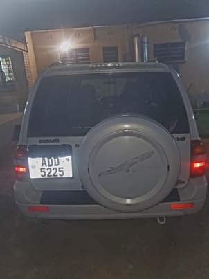 suzuki escudo