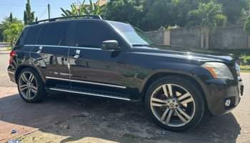 A picture of TAKAS MOTORS 07060931241 Super Clean FEWS MONTHS DRIVE 2010 Mercedes