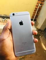 A picture of iPhone 6s 32gb at 230k