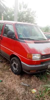 A picture of Volkswagen Transporter 2005 model