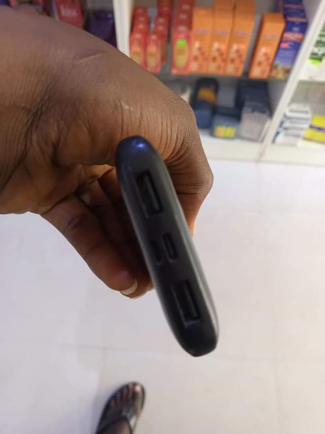 A picture of Oraimo powerbank 10 000 MAH