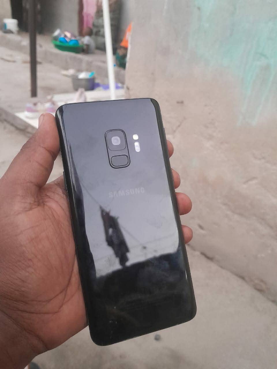 A picture of Samsung s9