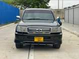 A picture of TOYOTA LAND CRUISER