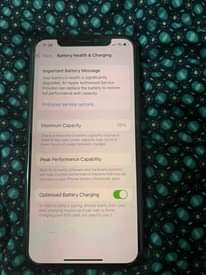 A picture of iPhone 11pro 64 with face Id