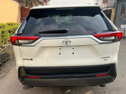 A picture of Toks 2020 toyota Rav4