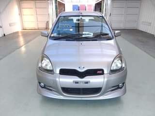 A picture of 2001 Toyota Vitz Hatchback