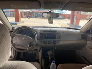 A picture of Toyota camry 04