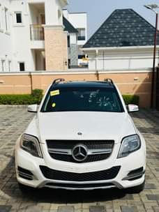 A picture of DIRECT BELGIUM GLK 2015 WITH EVERYTHING SUPER SHARP RECENT DUTY