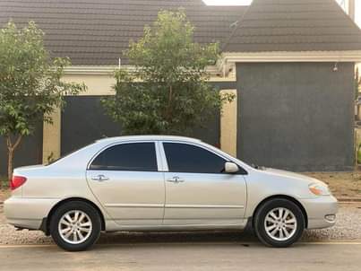 A picture of CLEAN Toyota Corolla 2006 model with everything working perfectly