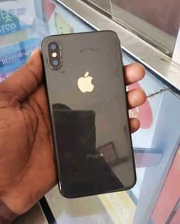 A picture of Iphone x wifi only