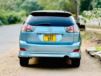 A picture of TOYOTA HARRIER NEW MODEL GOOD NEW FOR SELL 24.5M OR